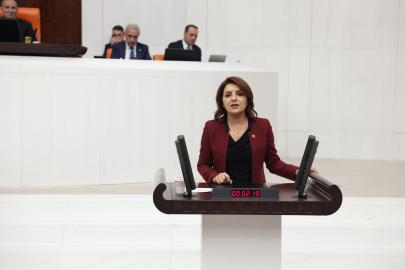 “BEYİN GÖÇÜ, BİR ÜLKENİN GELECEĞİNİN VALİZİNE KONMUŞ  TEK YÖNLÜ BİR BİLETTİR”