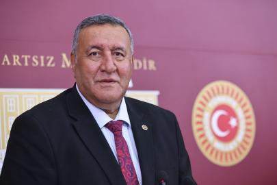 CHP Milletvekili Ömer Fethi Gürer’den Hazine ve Maliye Bakanına sert sözler.     Gürer: “Halk açlıkla, borçla, icrayla baş başa bırakıldı”