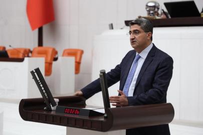 DEVA Partili Ekmen’den Bakan Kurum’a: Su markalarının yeraltı suyu kullanımına ilişkin veriler kamuoyuna şeffaf biçimde açıklanmalı