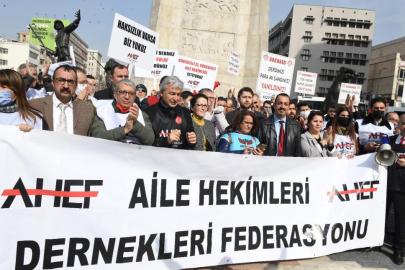 29.000 AİLE HEKİMİ BU KARARI BEKLİYOR! AHEF: Maaşlarımızın %65'i performans sistemine bağlı, seyyanen zam yapılmalı