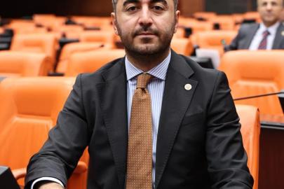 Alevi nüfusunun, toplumun 5’te 1’i olduğuna dikkat çeken CHP’li Avşar; “Bütçede cemevlerine destek için ayrılan para, diyanete ayrılan payın binde 4’ü”