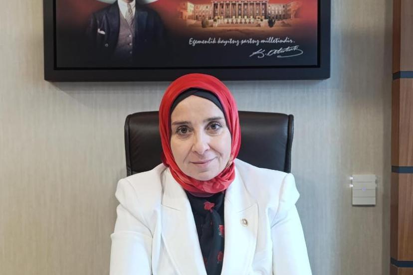 DEVA Partisi Genel Başkan Yardımcısı ve İstanbul Milletvekili Elif Esen TBMM stajyeri kız çocuklarının taciz edilmesi hakkında konuştu: “Ülkede tuzun koktuğunun kanıtıdır!”