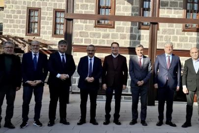 DEVA Partisi Genel Başkanı Ali Babacan: “Yurt dışında Türkiye’nin çıkarları ve öncelikleri dile getirilmeli”