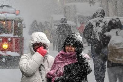 İSTANBUL'A LAPA LAPA KAR YAĞACAK! Son dakika hava durumu tahminleri ile tarih netleşti: 5 gün sürecek!