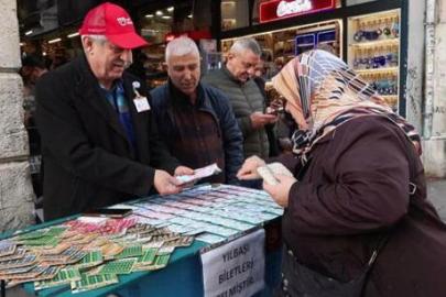 Yeni yıla sayılı günler kala Milli Piyango’nun 800 milyon TL’lik rekor ikramiyesine yoğun ilgi