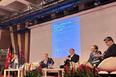 DEVA Partili Ekmen Milano’da konuştu: Pozitif barış için çok ciddi bir çabaya ihtiyaç var