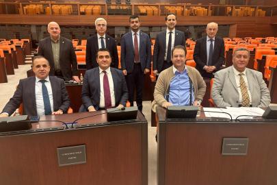 GÜRER: “EMEKLİ AÇLIĞA MAHKûM EDİLDİ”     GÜRER “EMEKLİYE RAHAT VE HUZUR YOK “     GÜRER: “EMEKLİLİK DEĞİL, YAŞAMAK İÇİN ‘ZORUNLU ÇALIŞMA’ DÖNEMİ”     GÜRER: “ÇALIŞAN EMEKLİ SAYISINDA REKOR ARTIŞ!