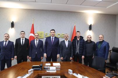 SAADET PARTİSİ GENEL BAŞKANI ARIKAN, ATANAMAYAN UZMANLAR DERNEĞİ HEYETİNİ İLE BİR ARAYA GELDİ