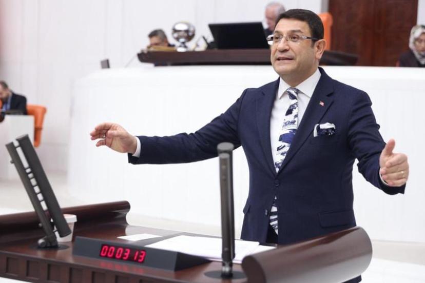 DEVA Partili İdris Şahin, Cumhurbaşkanı Erdoğan’ın Beştepe’deki sözlerine tepki gösterdi: “İşsizlikten uykusu kaçan milyonlar sizin öz evladınız değil mi?” “Bir akşamlık iftar değil, 365 gün adalet ve özgürlük verin”