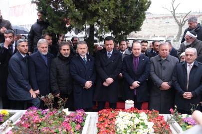 NECMETTİN ERBAKAN, MEZARI BAŞINDA ANILDI