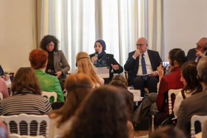 DEVA Partili Elif Esen: “Yaşlı veya engelli aile üyelerine bakan kadınlar ücretsiz eğitimle mesleklenmeli”