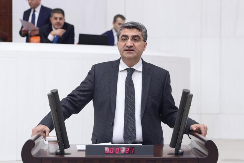 DEVA Partili Mehmet Emin Ekmen: Türkiye ekonomik krizin içindeyken bölgesel savaşa yakalandı