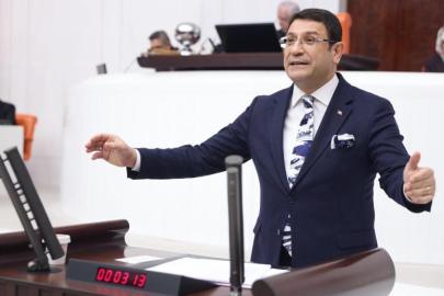 DEVA Partisi Ankara Milletvekili İdris Şahin, 12 Mart’ın ağır faturasını hatırlattı: “Sandığın sesini kestikleri her gün, Türkiye’nin geleceğinden çaldılar”