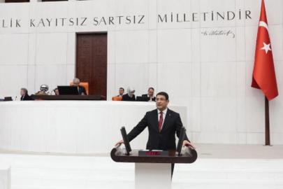 DEVA Partisi Ankara Milletvekili İdris Şahin torba yasaya tepki gösterdi: “86 milyon vatandaşın limon gibi suyunu sıkmaya karar vermişler!”