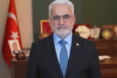 HÜDA PAR Lideri Yapıcıoğlu'ndan Kadir Gecesi mesajı: Hayatımızı Kur’an’ın rehberliğinde yeniden gözden geçirelim