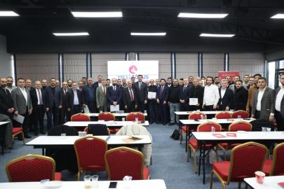 MİLLİ GÖRÜŞ SİYASET AKADEMİSİ TAMAMLANDI “GELECEĞİN TÜRKİYE’Sİ LİYAKAT VE BİLGİYLE İNŞA EDİLİYOR”