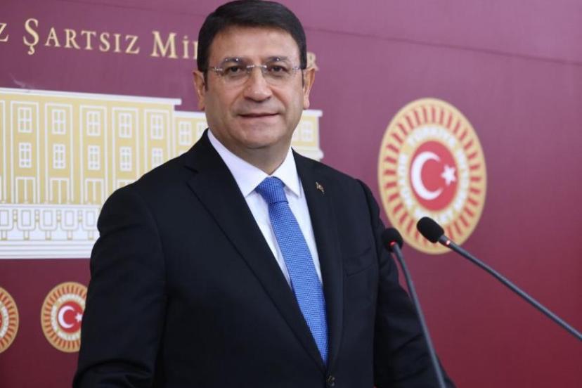 DEVA Partisi Ankara Milletvekili İdris Şahin’den 5 Nisan Avukatlar Günü mesajı: “Adalet, avukatın endişe taşımadığı bir iklimde yeşerir” “Cübbesini siyasi mülahazaların üzerinde tutan tüm meslektaşlarımın günü kutlu olsun”