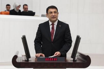 DEVA Partisi Ankara Milletvekili İdris Şahin’den canlı yayında gerçekleştirilen saldırıya tepki: “Ekran ile sokak arasındaki sınır tehlikeli biçimde inceldi”