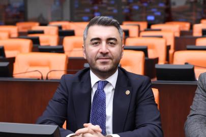 Tekirdağ’ın İklime ve Afete Dayanıklı Şehirler Projesi kapsamında pilot il olmasının takipçisi olduklarını belirten CHP’li Avşar; “3,5 yıldır neden bir adım atılmıyor?”