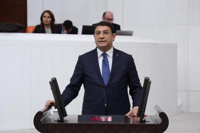 DEVA Partili İdris Şahin, 19 Mayıs dolayısıyla iktidara gençlerin sorunlarını hatırlattı: “Ev genci, gençliğin tercihi değil, iktidarın eseridir” “Gençleri evde tutan tembellik değil, bu bozuk düzendir”