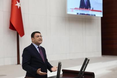 DEVA Partili İdris Şahin et ve süt verileri üzerinden iktidara tepki gösterdi: “Yem ateşi ahırı yaktı, dumanı vatandaşın mutfağını sardı” “Sütün değerini üreticide koruyamazsanız, etin fiyatını tüketicide asla düşüremezsiniz”