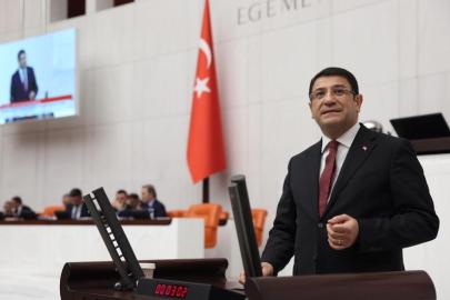 DEVA Partili İdris Şahin’den Türkiye’nin basın özgürlüğü sıralamasına sert tepki: “Basını susturan her iktidar, milletten korktuğunu ilan eder” “Gazeteci iktidarın memuru değil, millet adına soru soran kişidir”