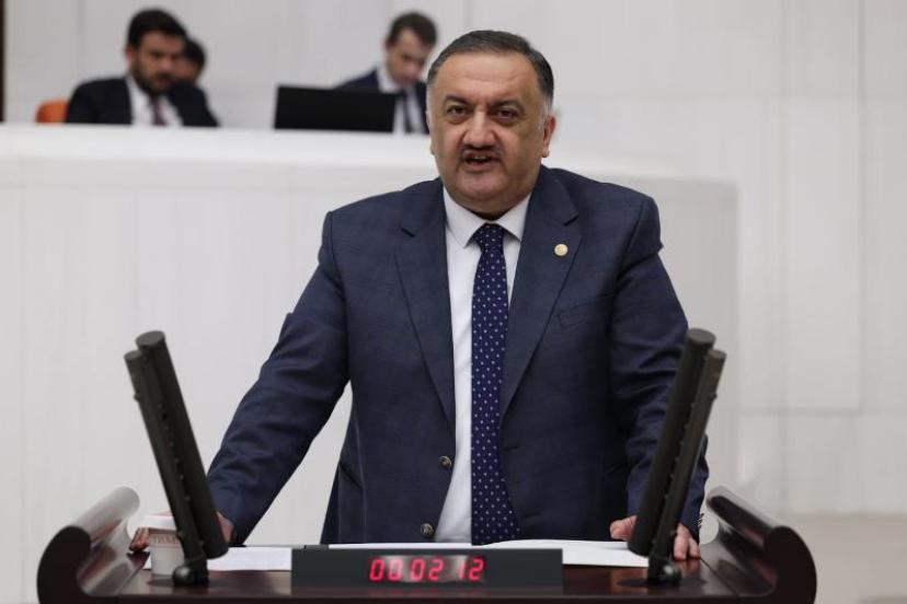 DEVA Partili Karal’dan Kurban Bayramı mesajı: “Bayram ikramiyesiyle kurban alınan günlerden, kilo ile et hesabı yapılan günlere geldik”