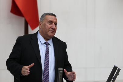 GÜRER: “ESNAF KEPENK KAPATIYOR”        GÜRER: "9000 GÜN 7200 GÜN OLACAK SÖZÜ HÂLÂ TUTULMADI!"        GÜRER: “TIRCI KONTAK KAPATTI, ESNAFINDA KAPISINDA İCRA “