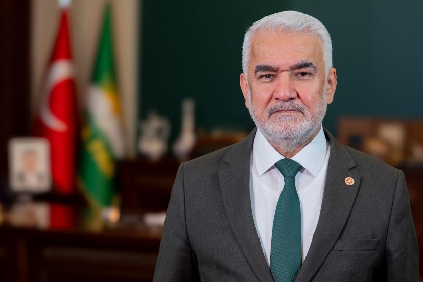HÜDA PAR Lideri Yapıcıoğlu'ndan Kurban Bayramı mesajı: Küskünlüklerin sona ermesi için fırsat bilmeliyiz