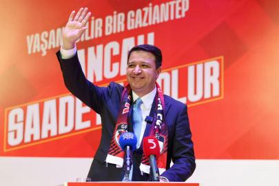 SAADET PARTİSİ GENEL BAŞKANI MAHMUT ARIKAN: “ANKARA'DA HER ŞEYİ KONUŞUYORLAR, ASGARİ ÜCRETİ KONUŞMUYORLAR” “NÜFUSUN YÜZDE 50'Sİ KİRADA” “ESNAF ÇALIŞARAK BATIYOR”