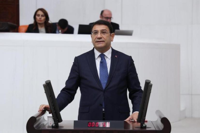 DEVA Partisi Ankara Milletvekili İdris Şahin’den Esenboğa metrosu tepkisi: “NATO Zirvesi’ne ev sahipliği yapan Ankara, havalimanı metrosu olmayan sayılı başkentlerden biri olarak kaldı”