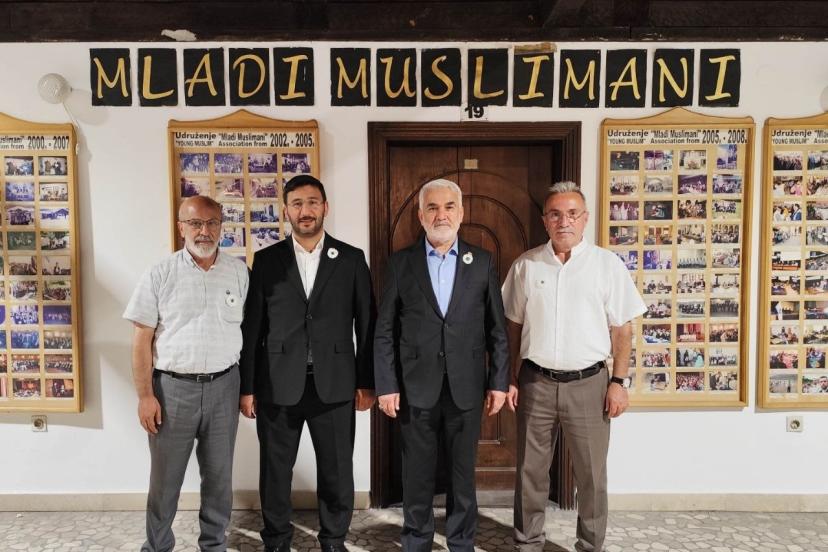 HÜDA PAR Genel Başkanı Yapıcıoğlu , Srebrenitsa Soykırımı'nın anma törenlerine katıldı