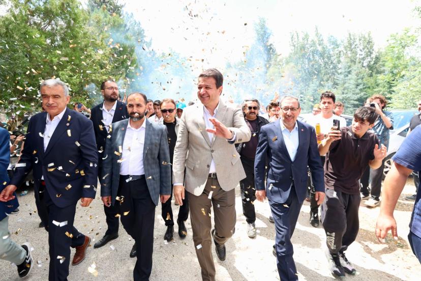SAADET PARTİSİ GENEL BAŞKANI MAHMUT ARIKAN: “İKTİDARIN GÖZÜ ÖNÜNDEVİCDANLAR ÜZERİNDENKUMAR OYNANDI”