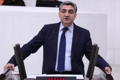DEVA Partili Ekmen : 17 Ağustos’tan ders çıkaramadık, 6 Şubat’ta aynı acıları bir kez daha yaşadık