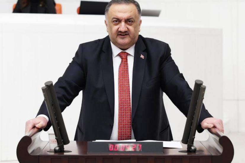 DEVA Partili Hasan Karal: “Yolda bulunanlar, yola çıkanlara tercih edildi; büyük umut hareketi körelmeye mahkûm oldu” “Aslanlar, çakallara boğduruldu; kuyumcu hassasiyetinden, 'çer çöp fark etmez' anlayışına gelindi”
