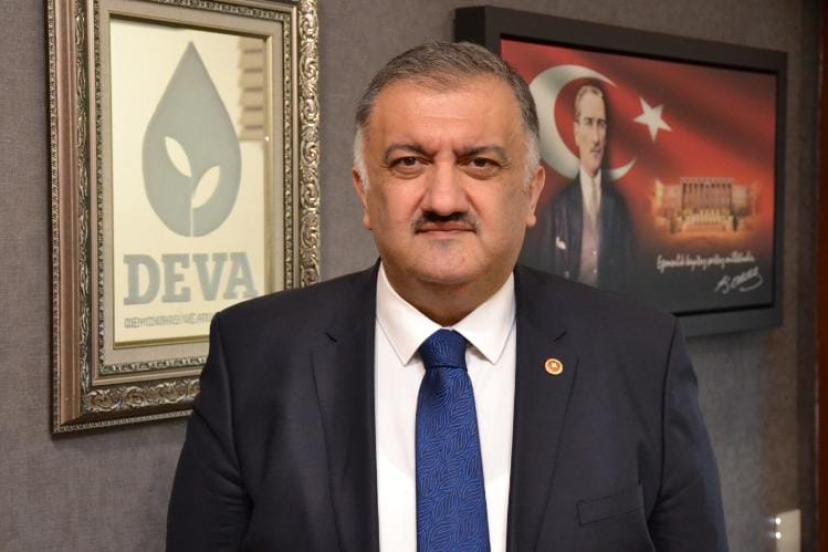 DEVA Partili Karal’dan Mevlid Kandili mesajı: İnsanlığın bugün Peygamberimizin merhamet ve adalet çağrısına her zamankinden daha fazla ihtiyacı var “Peygamberimizi sevmek, yalnızca adını anmak değil onun ahlakını hayatımıza taşımaktır”