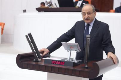 DEVA Partili Medeni Yılmaz: “Devlet adına ödenen bedelin karşılığı, bedeli ödeyen insanın kadrosuna, unvanına, hizmet sınıfına veya olayın takvim tarihine göre değişemez”