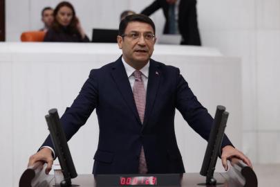 DEVA Partisi Ankara Milletvekili İdris Şahin’den Cumhurbaşkanı Yardımcısı Cevdet Yılmaz’ın “yastık altı” açıklamasına tepki: “Artık o hayaller ülkenizden çıkın, gerçek Türkiye’ye gelin”