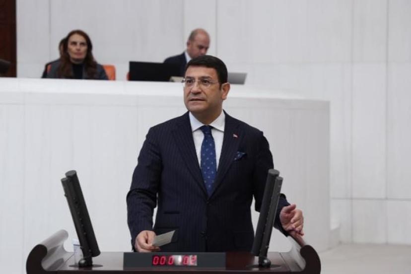 DEVA Partili İdris Şahin’den yeni yasama yılı öncesi Meclis’e asli görev çağrısı: “Ekonomiden adalete kadar çözülmeyi bekleyen ne kadar düğüm varsa, hepsinin çözüleceği yer bu binanın çatısıdır”