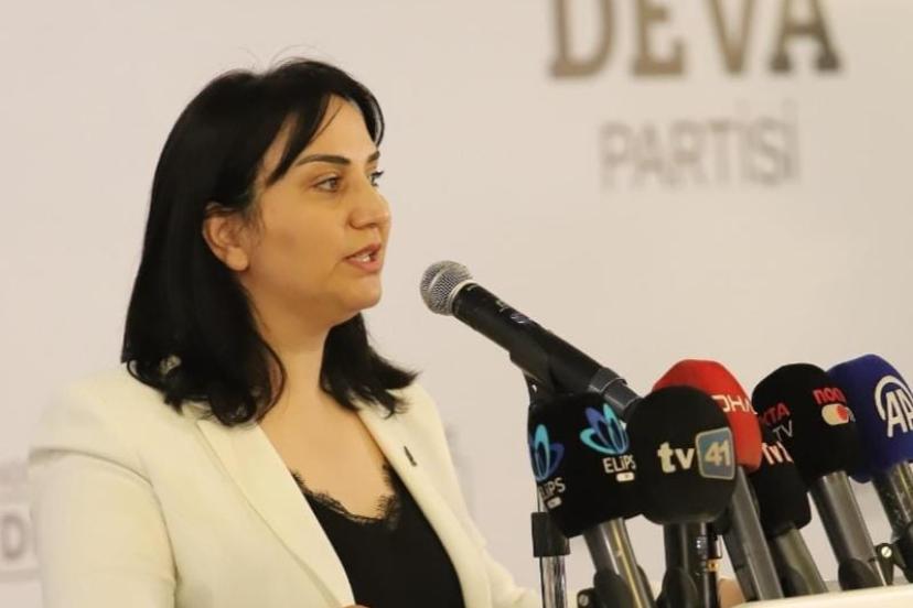 DEVA Partili Zeynep Sudan: “Kadının ne giyeceğine devlet karar veremez”