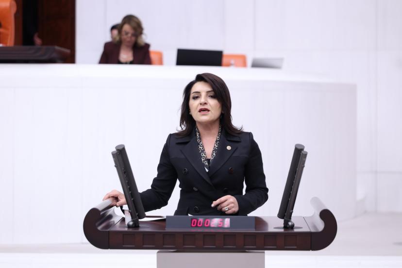 OKULLAR AÇILDI, “PARASIZ EĞİTİM” KÂĞIT ÜZERİNDE KALDI