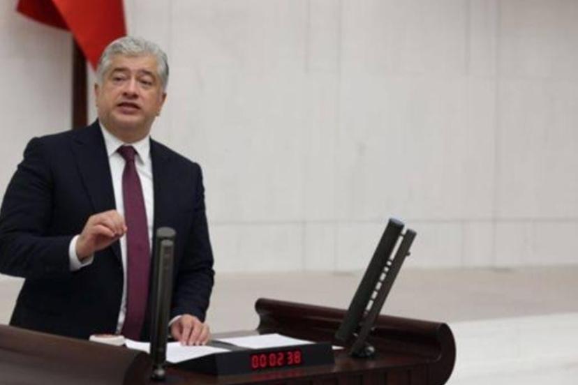 AK Parti kapattı, muhalefet fon dolandırıcılığını konuştu