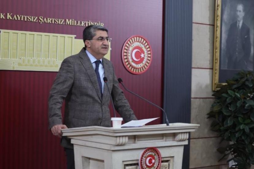 DEVA Partili Ekmen Meclis’te Ziraat Odalarının açıklamasını okudu: “Çiftçinin alın teri dalında çürümemeli”
