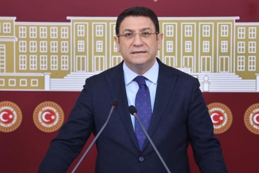 DEVA Partili İdris Şahin’den Azerbaycan’daki başörtüsü uygulamasına tepki: “Dün kendi evimizde bu zihniyete nasıl karşı çıktıysak, bugün de bu haksızlığın karşısında aynı sertlikle duruyoruz”
