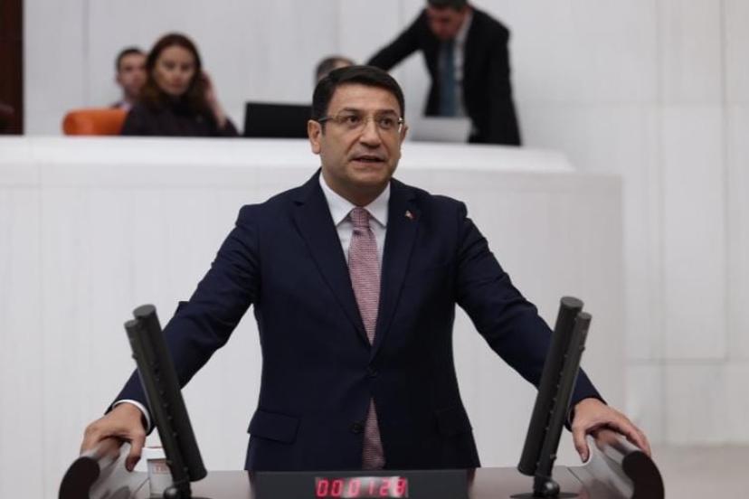 DEVA Partili İdris Şahin’den Cevdet Yılmaz’ın 2027 yılı ‘refah bütçesi’ açıklamasına sert tepki: “Bütçenin başlığında refah, hesabında faiz, milletin sofrasında eksik var!”