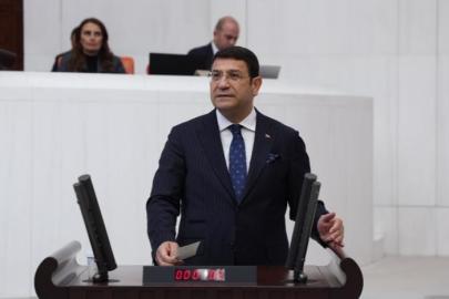 DEVA Partili İdris Şahin’den Cumhurbaşkanı Erdoğan’ın medya çeşitliliği açıklamasına özgürlük raporu üzerinden yanıt: "İtiraz edenleri susturan bu yönetim, kendi çöküşünü haber veren tehlike çanlarının sesini bizzat kesmiştir"