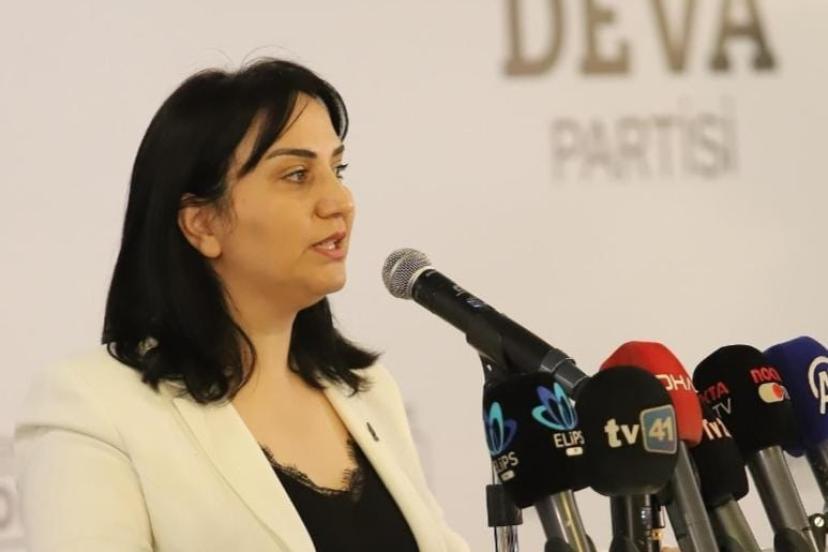 DEVA Partili Zeynep Sudan: “28 Şubat’ın dersleri unutulmamalı, Azerbaycan’da başörtüsü kısıtlamalarına son verilmelidir”