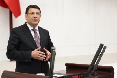 DEVA Partisi Ankara Milletvekili İdris Şahin’den Cumhuriyet’in 103. yıl dönümü mesajı: “Bir asır önce bu topraklarda verilen mücadelenin büyüklüğünü, bugün sahip olduklarımız kadar yarınlara bırakacaklarımız da gösterecek”