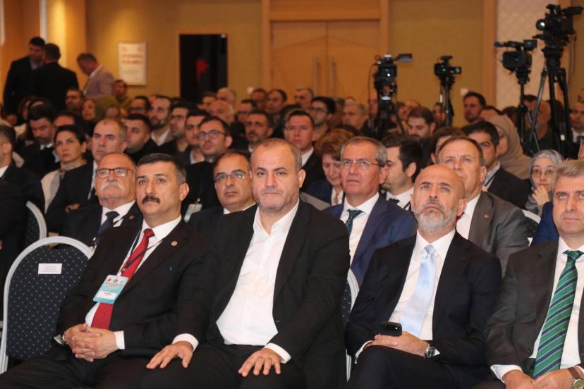 HÜDA PAR Genel Başkan Yardımcısı Gültekin: Asgari ücret hiçbir surete açlık sınırının altında kalmamalı